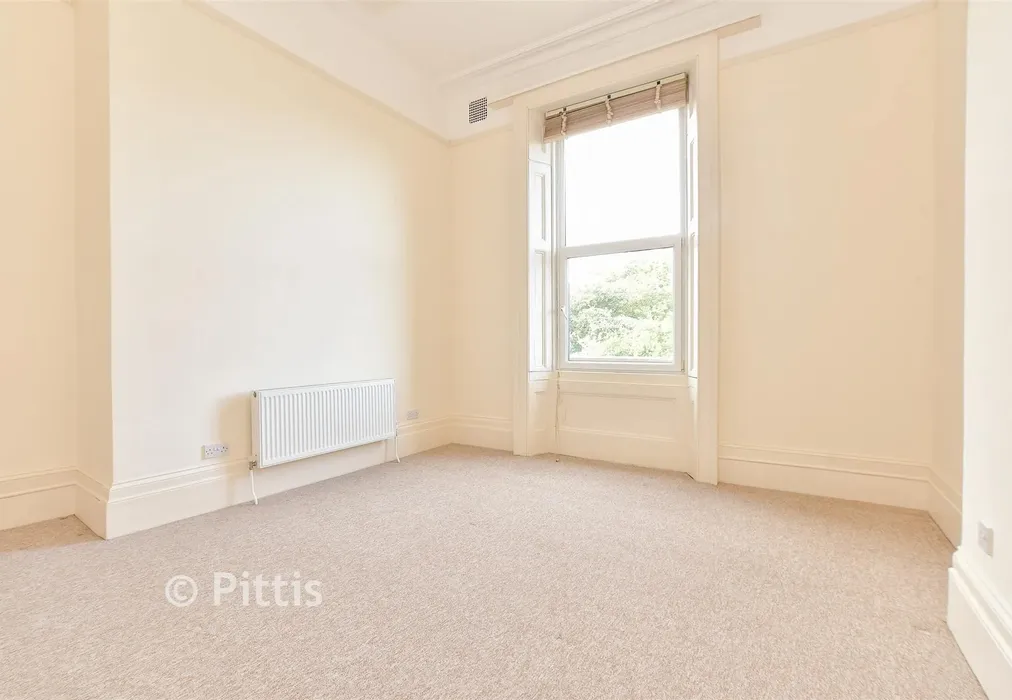 Bedroom 1 - West Hill Road, Ryde, Isle of Wight - Wards of Kent