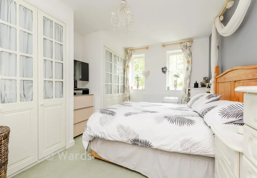 Bedroom 1 - Darenth Park Avenue, Dartford, Kent - Wards of Kent