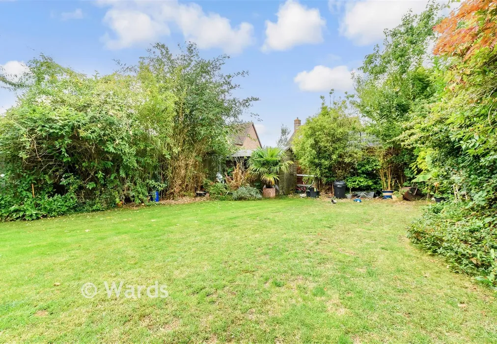 Rear Garden - Darenth Park Avenue, Dartford, Kent - Wards of Kent