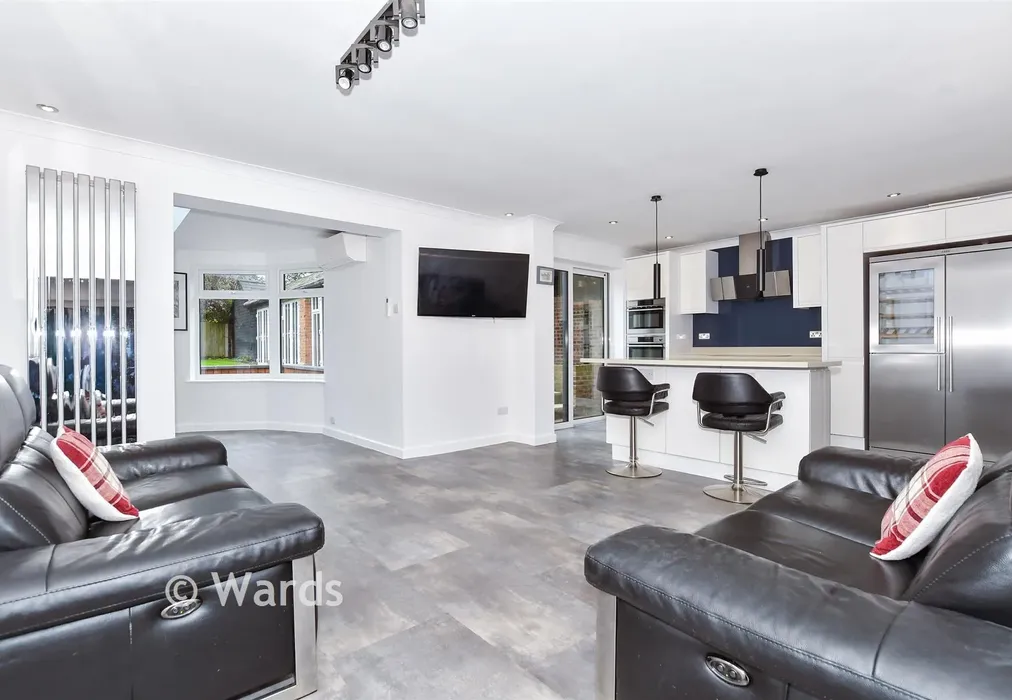 Family Area - Cooling Street, Cliffe, Rochester, Kent - Wards of Kent