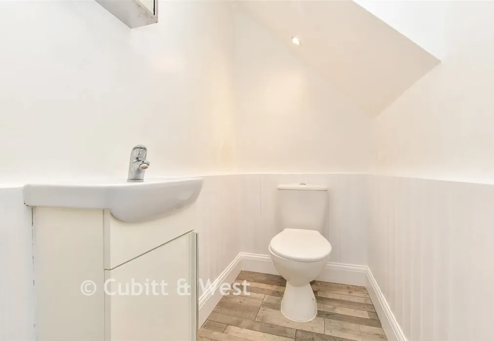 Cloakroom - St. Albans Road, Sutton, Surrey - Wards of Kent