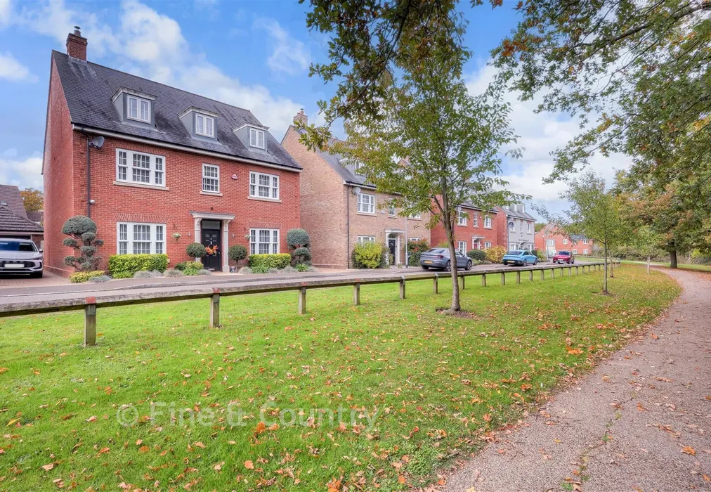 Front - Boleyn Row, Epping, Essex - Wards of Kent