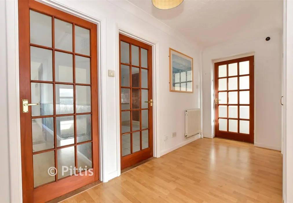 Hallway - Albert Street, Ventnor, Isle of Wight - Wards of Kent