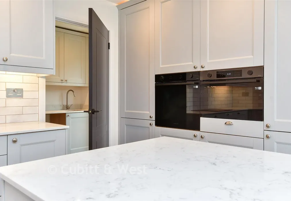 Internal Lifestyle Photograph - The Ridgway, Woodingdean, Brighton, East Sussex - Wards of Kent