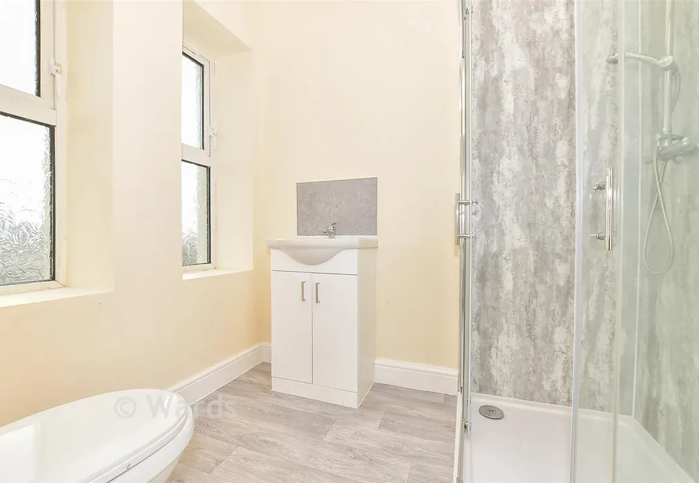 En-Suite Shower Room - Station Road, Lydd, Romney Marsh, Kent - Wards of Kent