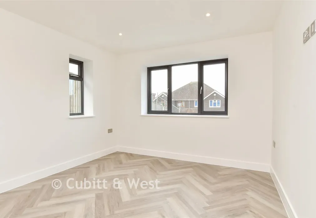 Bedroom 4 - The Ridgway, Woodingdean, Brighton, East Sussex - Wards of Kent