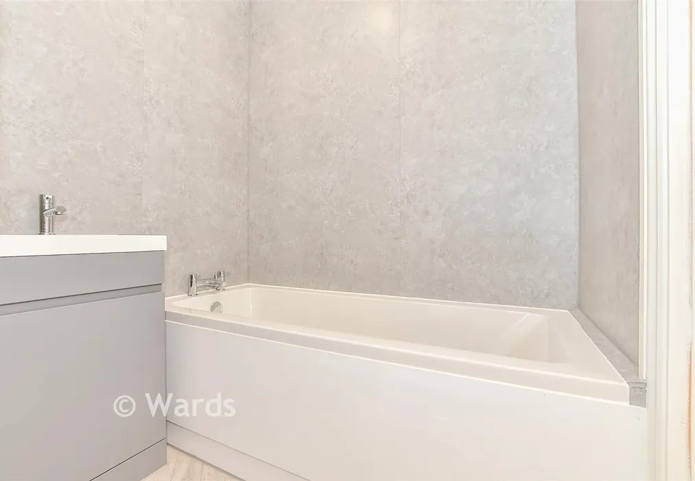 Bathroom - Station Road, Dymchurch, Romney Marsh, Kent - Wards of Kent