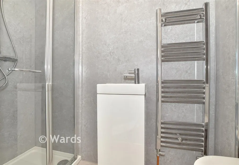 En-Suite Shower Room - Station Road, Dymchurch, Romney Marsh, Kent - Wards of Kent
