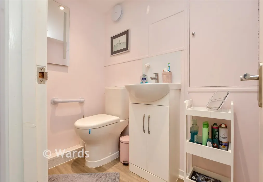 En-Suite - Knockholt Road, Cliftonville, Margate, Kent - Wards of Kent