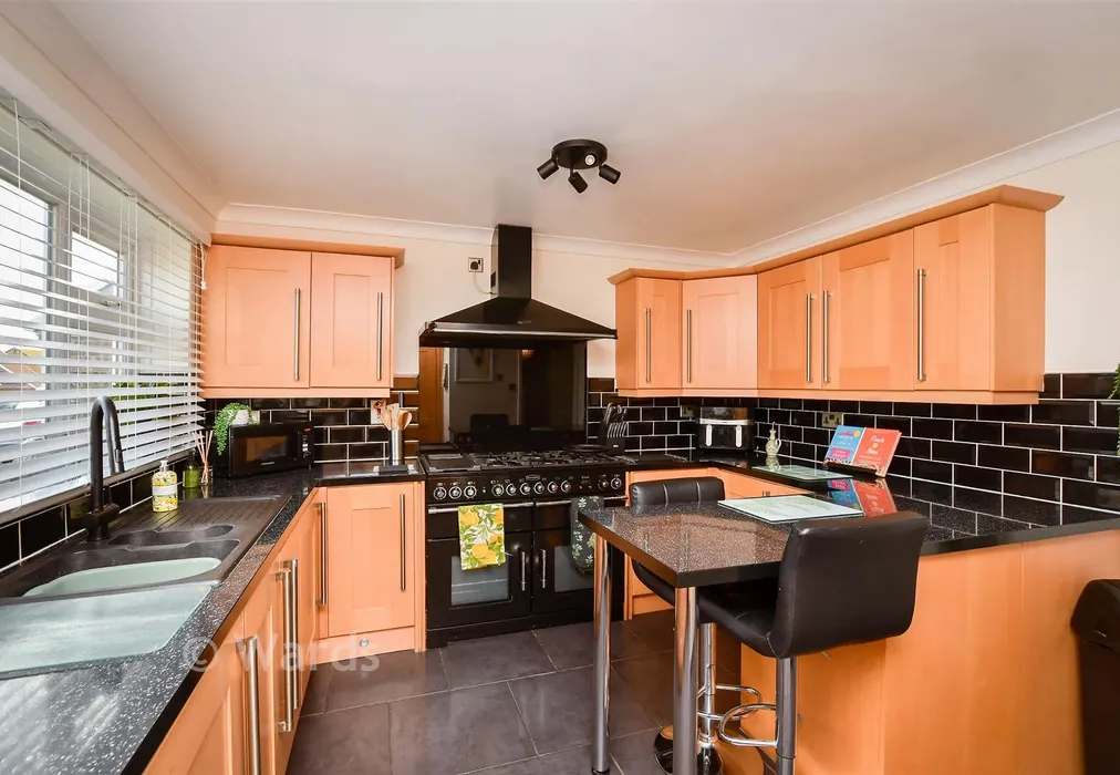 Kitchen - Knockholt Road, Cliftonville, Margate, Kent - Wards of Kent