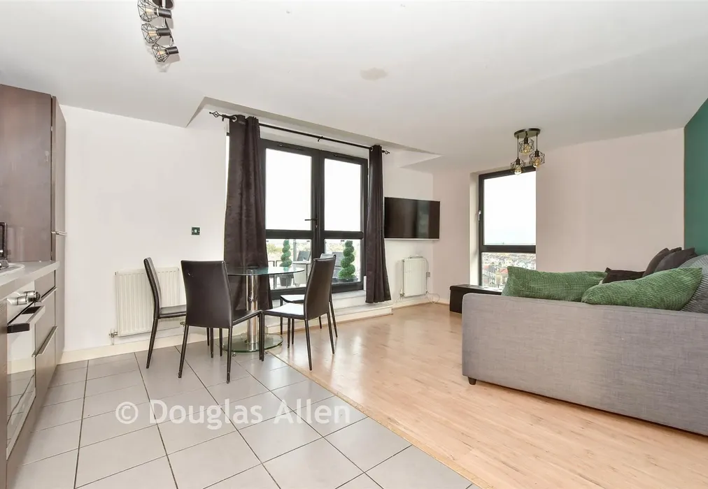 Lounge/Diner/ Kitchen - Parham Drive, Ilford, Essex - Wards of Kent