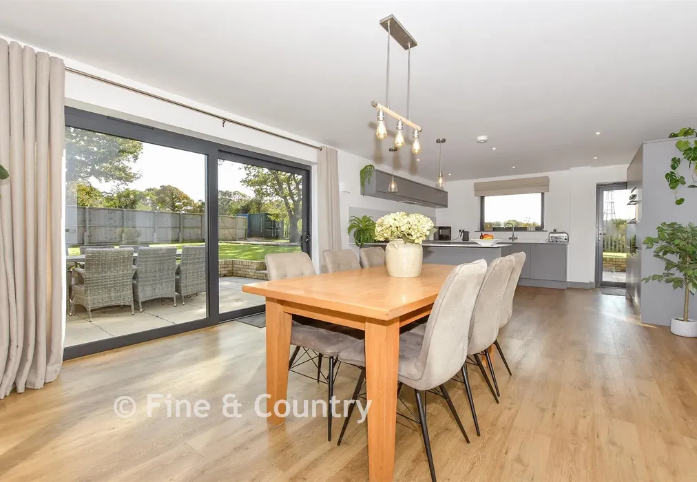 Kitchen/Diner - Oxbridge Close, Binfield, Newport, Isle of Wight - Wards of Kent