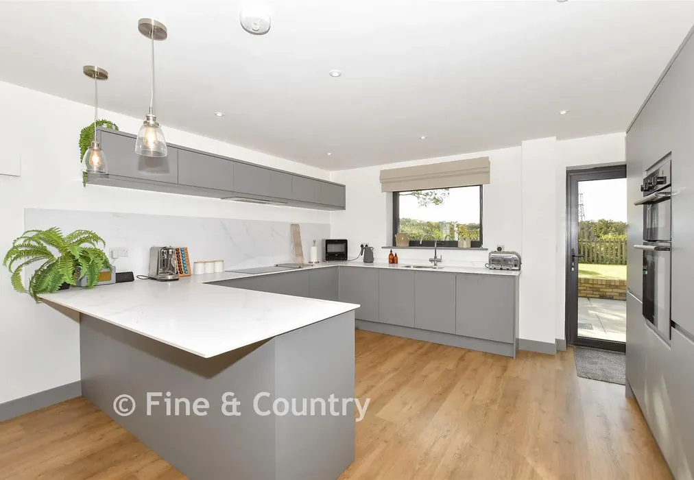 Kitchen/Diner - Oxbridge Close, Binfield, Newport, Isle of Wight - Wards of Kent
