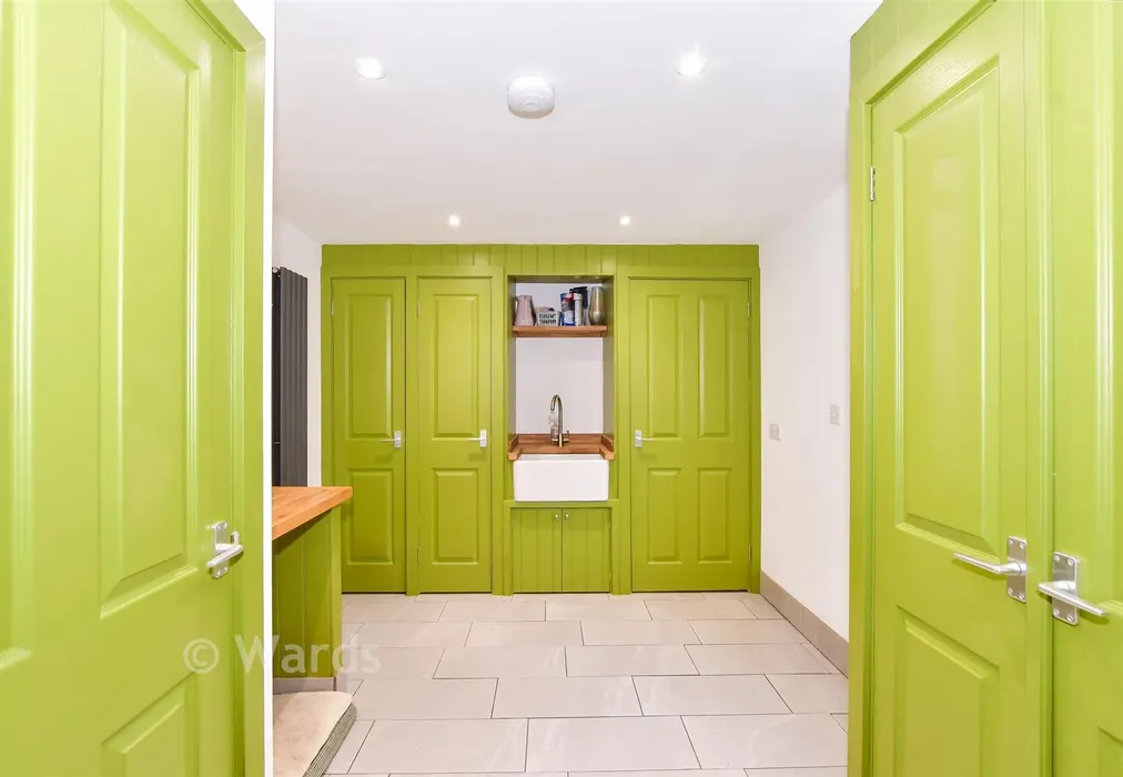 Utility Room - Grange Crescent, St. Michaels, Tenterden, Kent - Wards of Kent