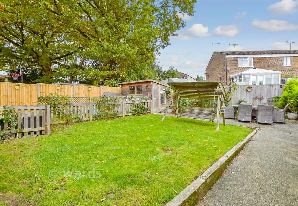 Rear Garden - Grange Crescent, St. Michaels, Tenterden, Kent - Wards of Kent