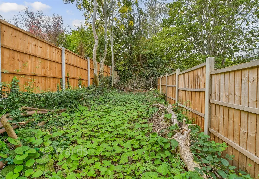 Rear Garden - Woodside Road, Tonbridge, Kent - Wards of Kent