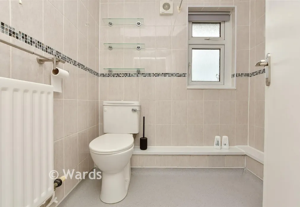 Wet Room - Charing Crescent, Westgate-On-Sea, Kent - Wards of Kent