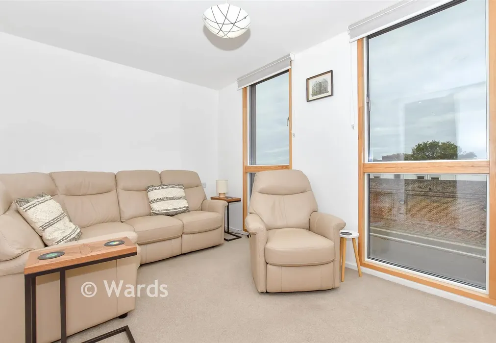 Bedroom 3 - Khartoum Parade, Chatham Maritime, Chatham, Kent - Wards of Kent