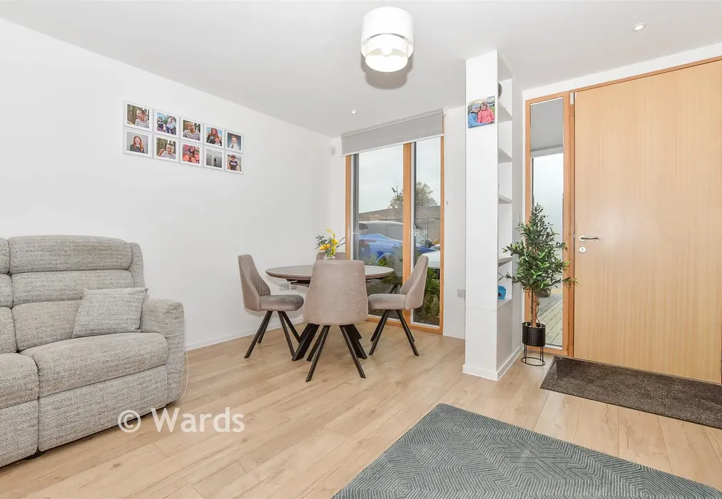 Lounge/Diner - Khartoum Parade, Chatham Maritime, Chatham, Kent - Wards of Kent