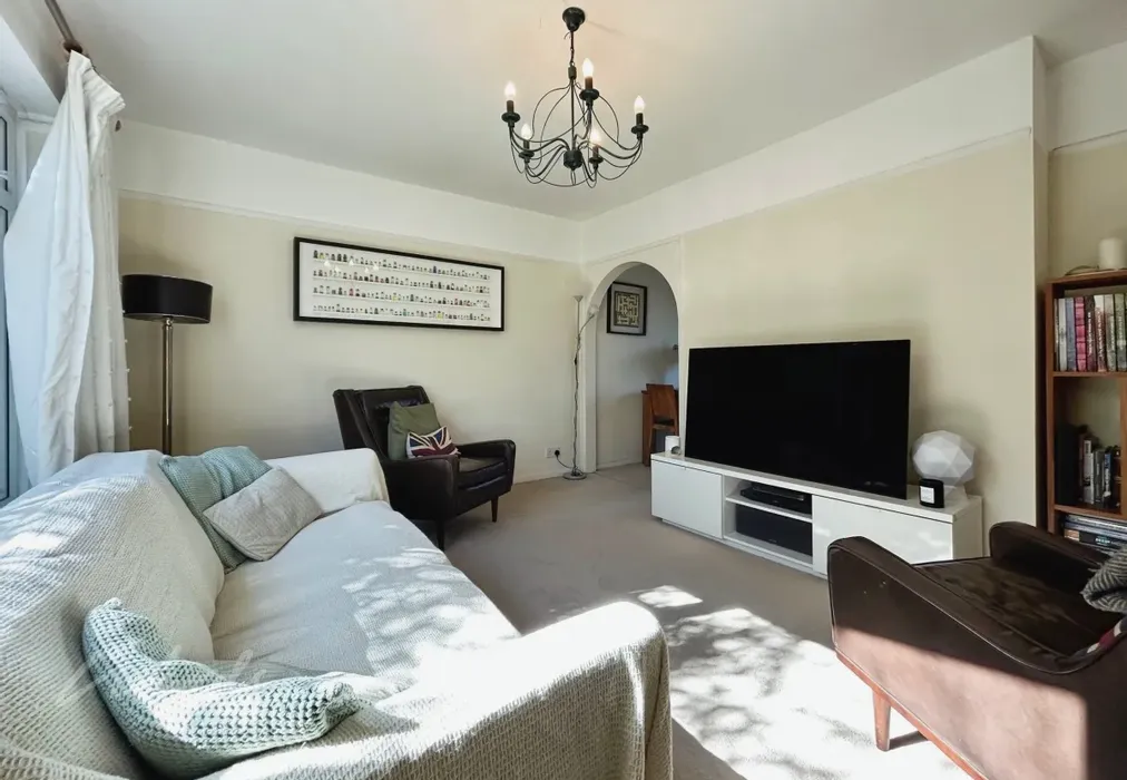 lounge 1 - Friezland Road Tunbridge Wells TN4 - Wards of Kent
