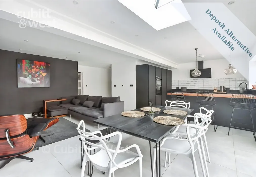 Lounge/Diner - DEPOSIT ALTERNATIVE AVAILABLE, Brambletyne Avenue, BN2 - Wards of Kent