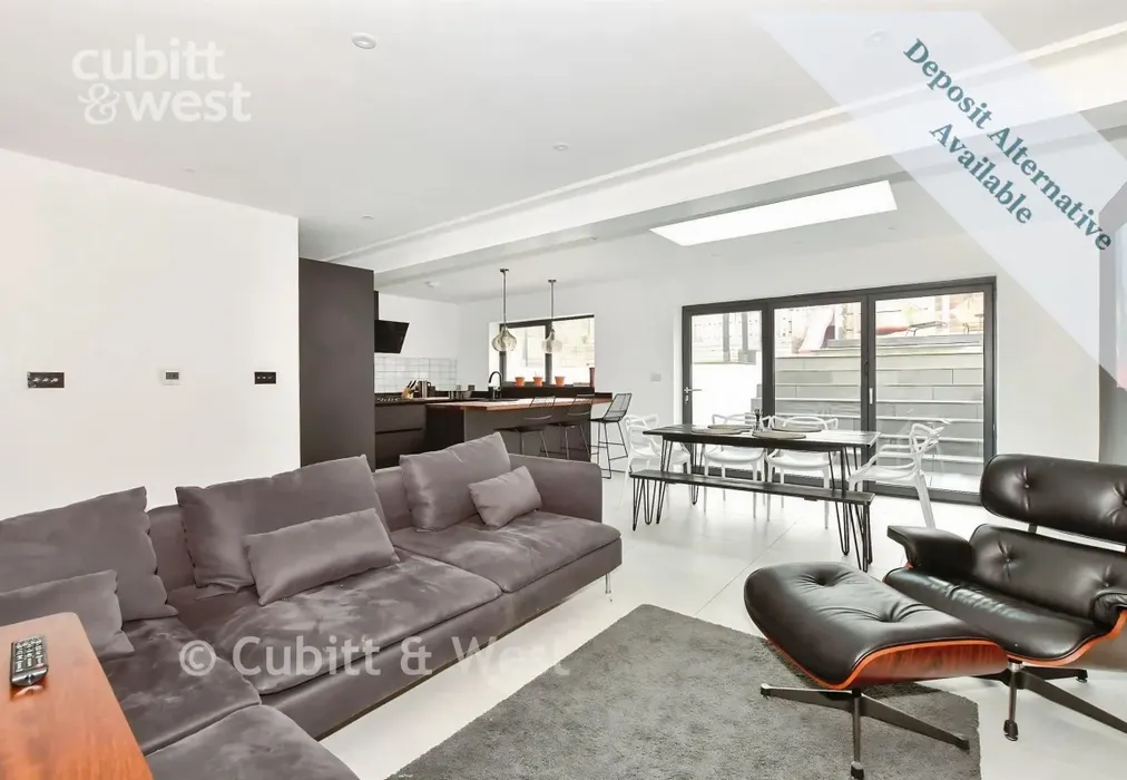 Lounge/Diner - DEPOSIT ALTERNATIVE AVAILABLE, Brambletyne Avenue, BN2 - Wards of Kent