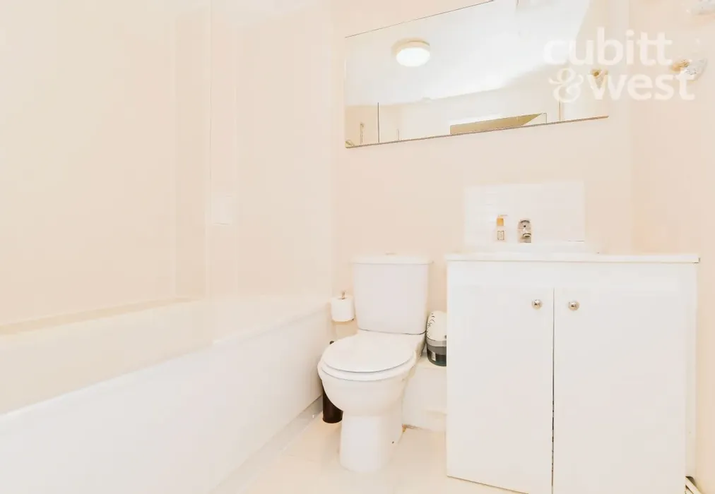 Bathroom - Finlay Court, Commonwealth Drive, RH10 - Wards of Kent