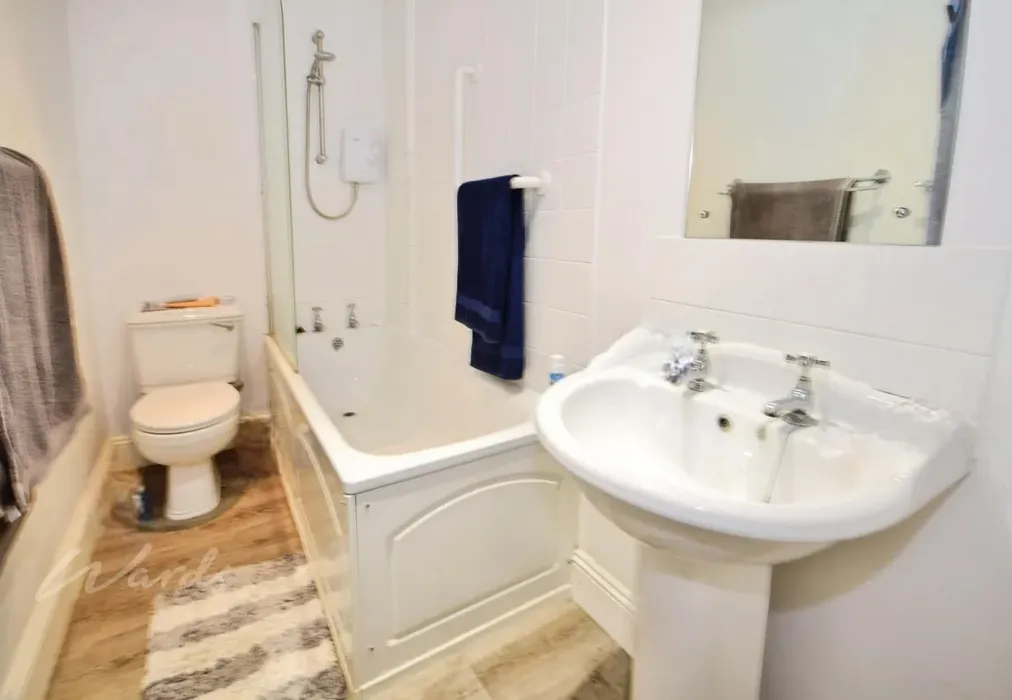 merton bathroom - Castle Hill Rochester ME1 - Wards of Kent