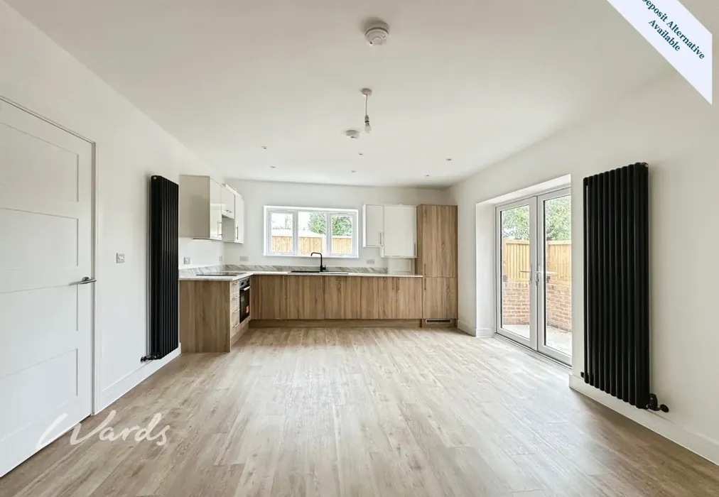 Living/Kitchen Area - Station Road Staplehurst TN12 - Wards of Kent
