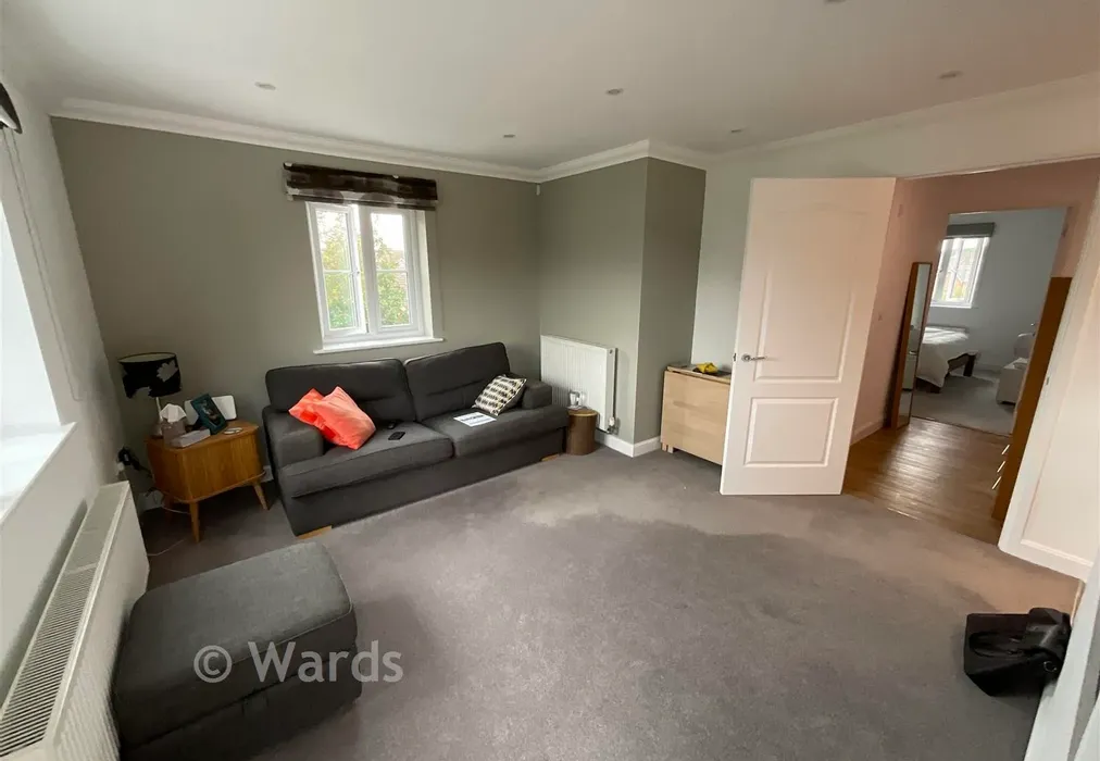 Lounge - Amber Lane, Kings Hill, West Malling, Kent - Wards of Kent