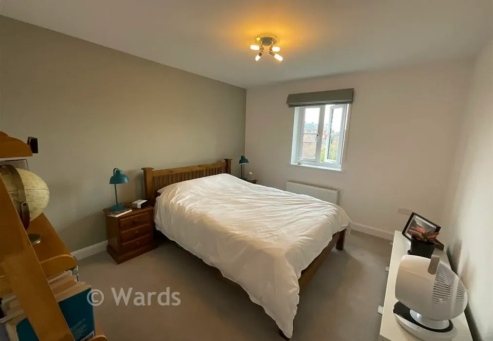 Bedroom - Amber Lane, Kings Hill, West Malling, Kent - Wards of Kent