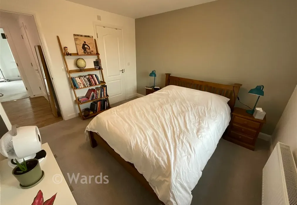Bedroom - Amber Lane, Kings Hill, West Malling, Kent - Wards of Kent