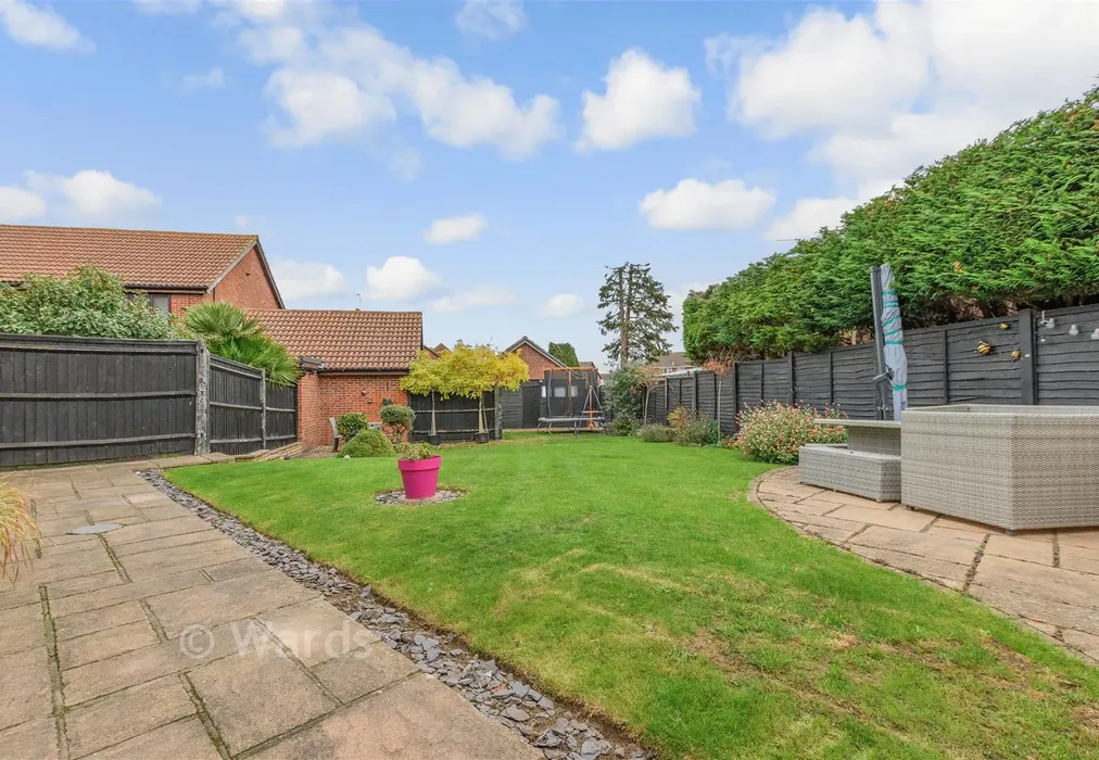 Rear Garden - Durndale Lane, Northfleet, Gravesend, Kent - Wards of Kent