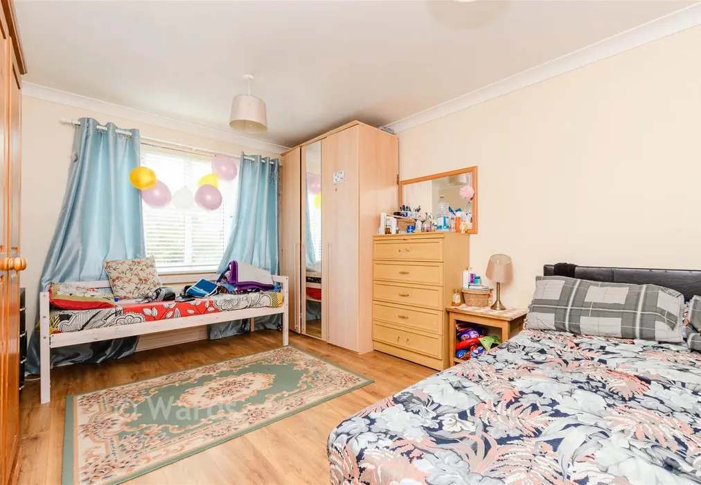 Bedroom 2 - Covesfield, Gravesend, Kent - Wards of Kent