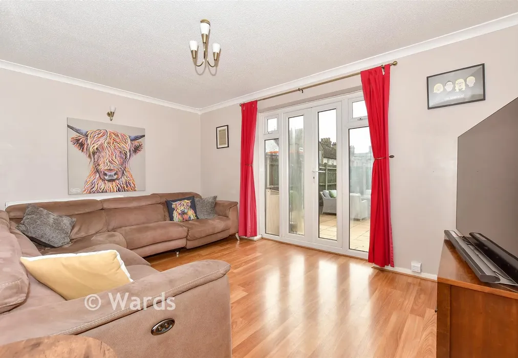 Lounge - Alma Road, Eccles, Aylesford, Kent - Wards of Kent