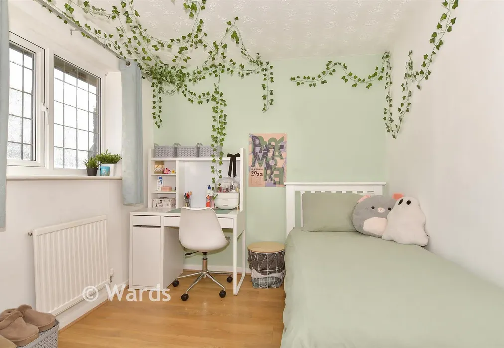 Bedroom 2 - Bilsington Close, Walderslade, Chatham, Kent - Wards of Kent