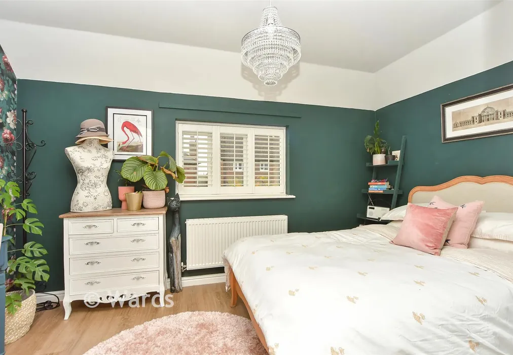 Bedroom 1 - White Admiral Grove, Iwade, Sittingbourne, Kent - Wards of Kent