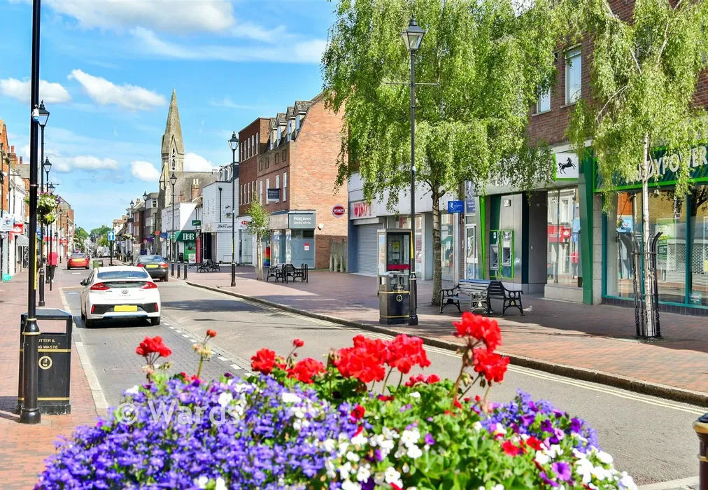 Town Centre - Dunlin Walk, Scholars Place Iwade, Iwade, Sittingbourne, Kent - Wards of Kent