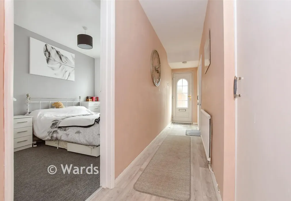 Entrance Hall - Old Crossing Road, Margate, Kent - Wards of Kent