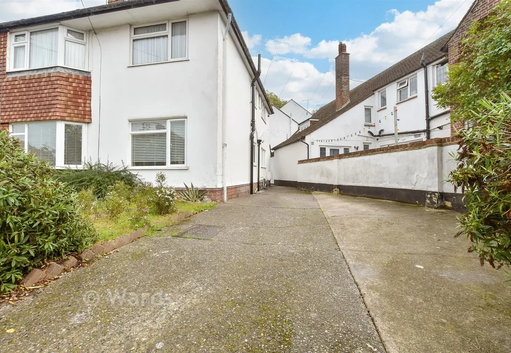 Driveway/Parking - Old Crossing Road, Margate, Kent - Wards of Kent