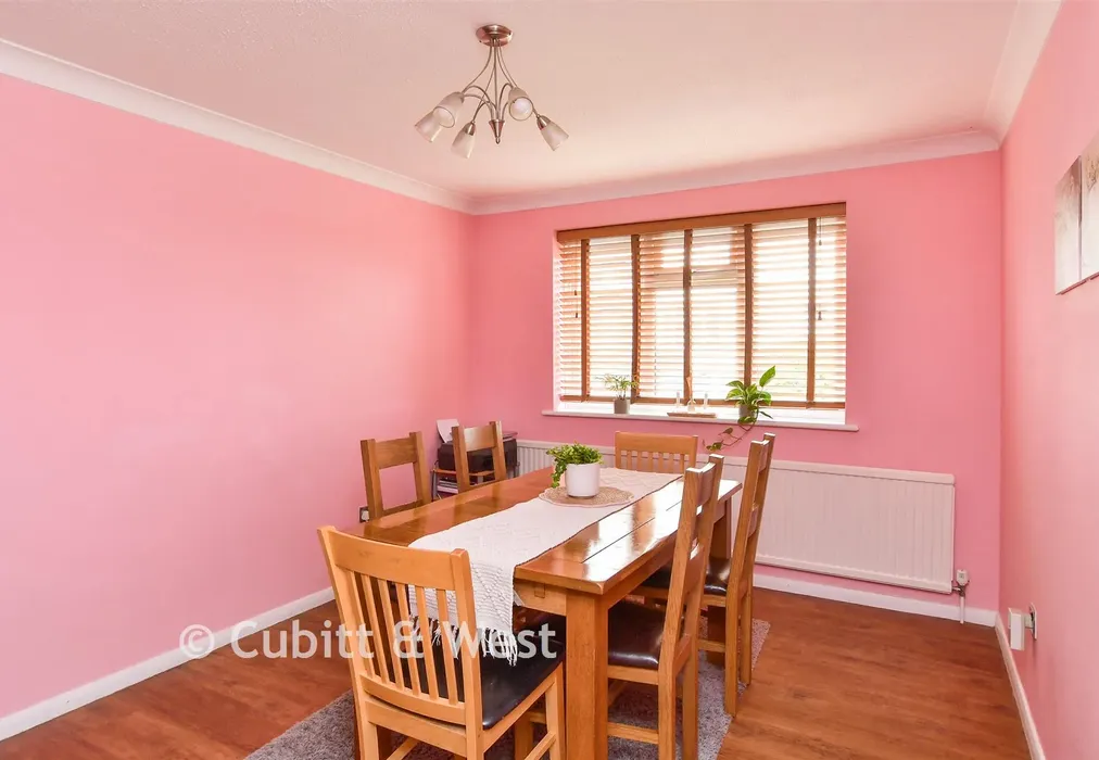 Dining Room - Cooksbridge, Lewes, East Sussex - Wards of Kent
