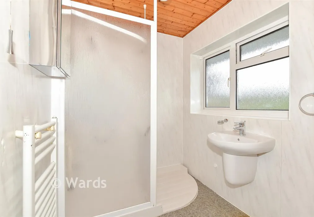 Shower Room - Old Bridge Road, Whitstable, Kent - Wards of Kent