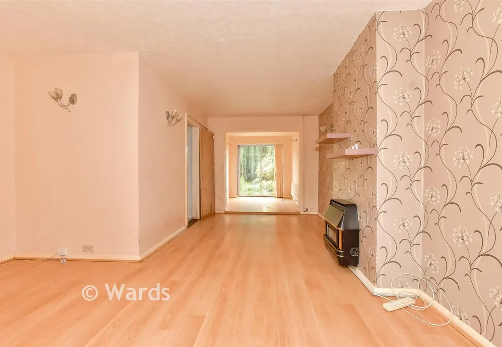 Lounge - Old Bridge Road, Whitstable, Kent - Wards of Kent