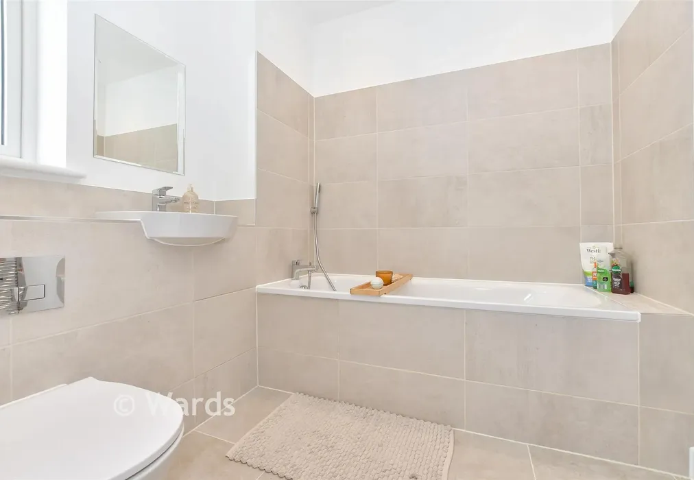 Bathroom - Citronella Road, Chestfield, Whitstable, Kent - Wards of Kent