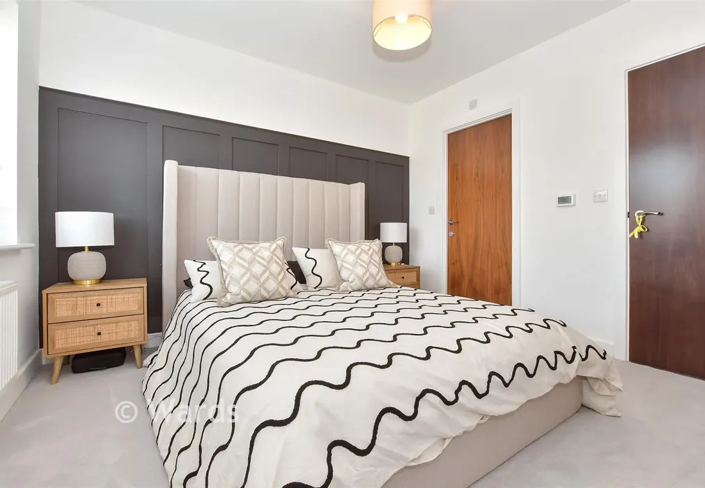Bedroom 1 - Citronella Road, Chestfield, Whitstable, Kent - Wards of Kent