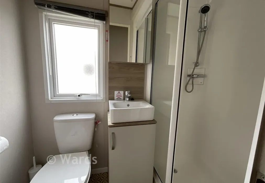 Shower Room - Shottendane Road, Birchington, Kent - Wards of Kent