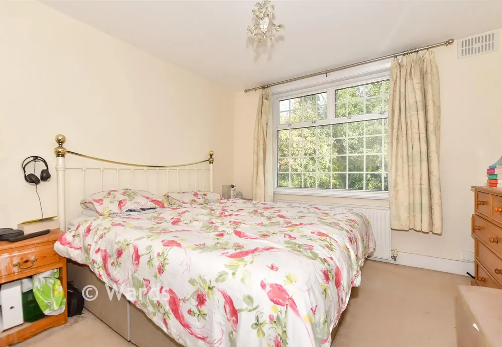 Bedroom 1 - Brookfield Avenue, Dover, Kent - Wards of Kent