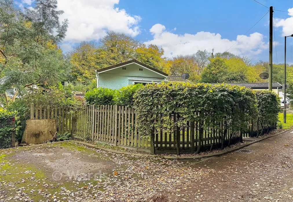 Communal Parking - Harvel Road, Meopham, Kent - Wards of Kent