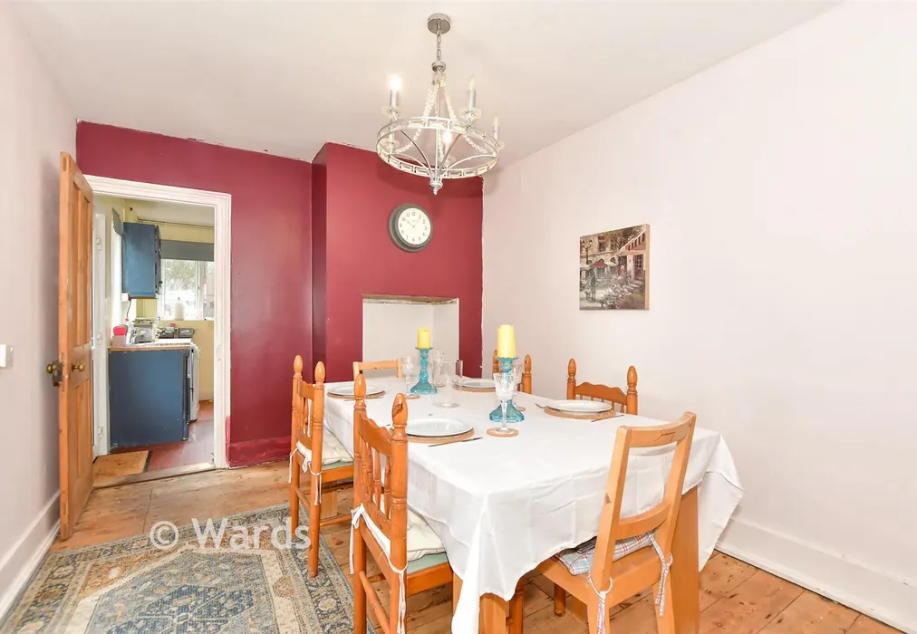 Dining Room - Queens Gardens, Herne Bay, Kent - Wards of Kent