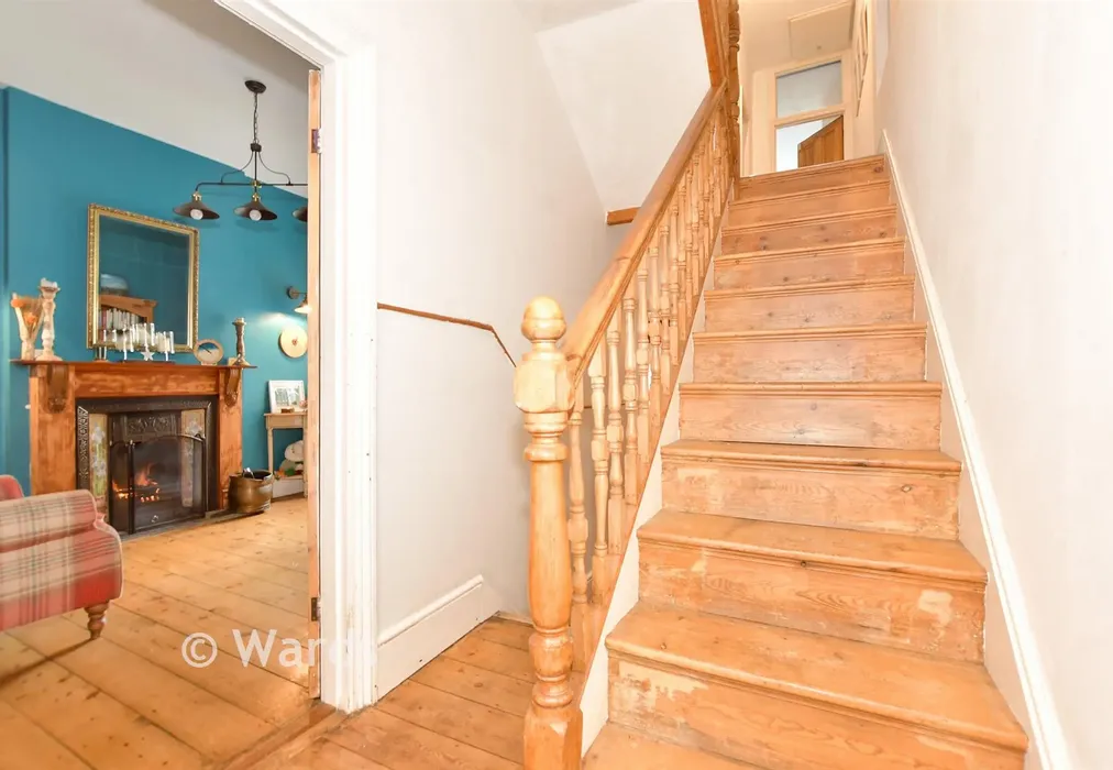 Hallway - Queens Gardens, Herne Bay, Kent - Wards of Kent